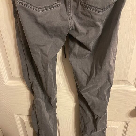 American eagle Stretch pants size 2 EUC - Picture 10 of 10